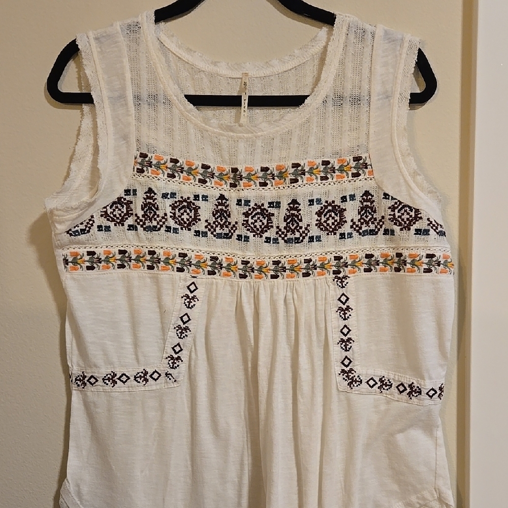 Embroidered White Sleeveless Top